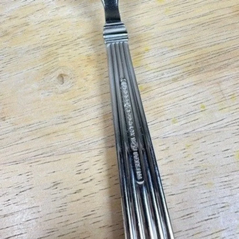 REED & BARTON CRESCENDO II Stainless 18/10 Butter‎ Spreader Knife Butter Server
